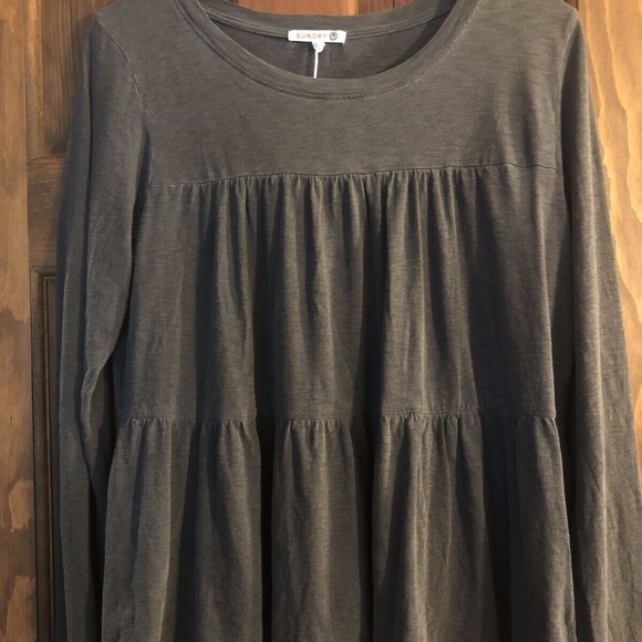 🥳B-DAY SALE❤️NWT SUNDRY Charcoal Tiered Long Sleeve Top 3/L - Picture 3 of 11